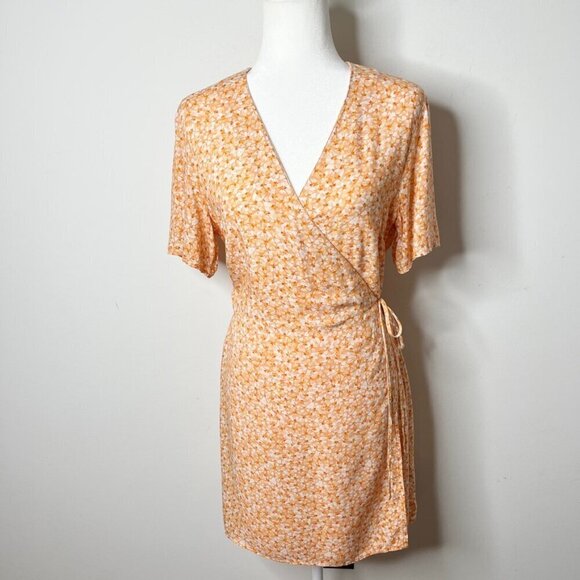 H&M Women's Wrap Dress Size S Orange Floral Print Short Sleeve V-Neck Crossover - Picture 2 of 10